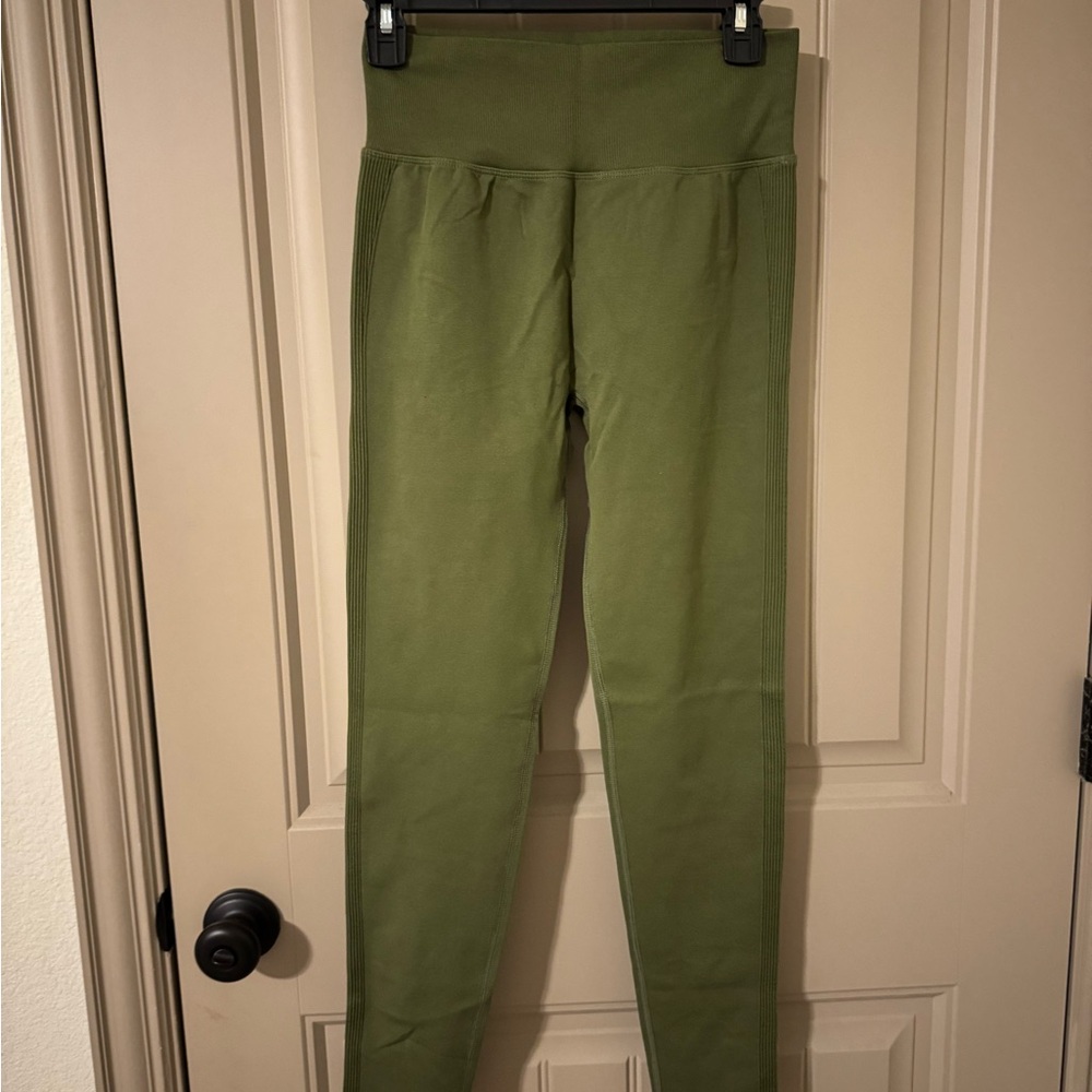 HALARA - Body sculpting/Butt lift Leggings
